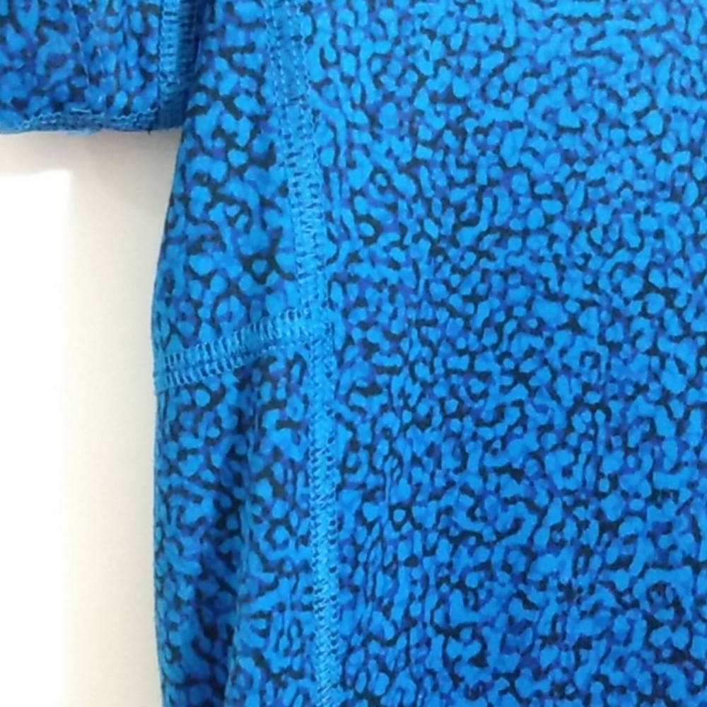 Nike Running Dri-Fit Performance Tee Size Small - image 5